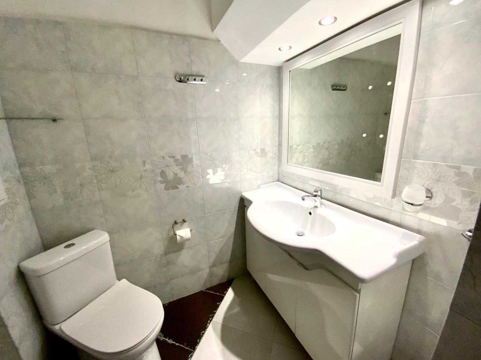 Lili50 Apartment Plovdiv Bagian luar foto