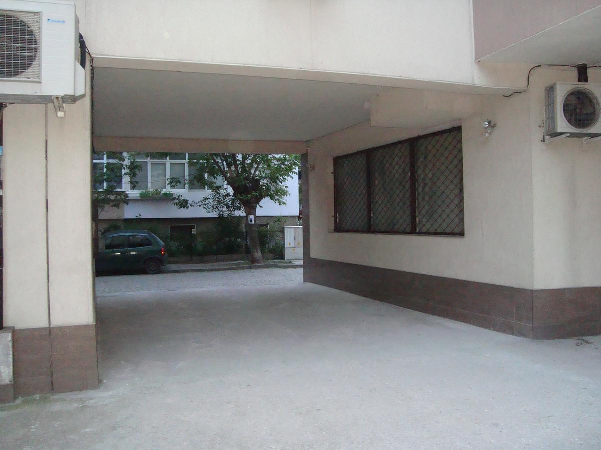 Lili50 Apartment Plovdiv Bagian luar foto
