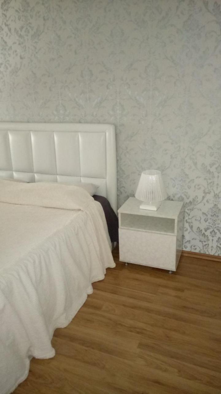 Lili50 Apartment Plovdiv Bagian luar foto